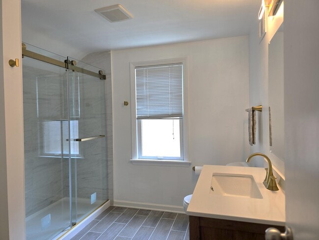 Building Photo - 2626 N 73rd St