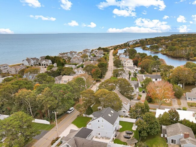 Building Photo - 111 Shore Dr