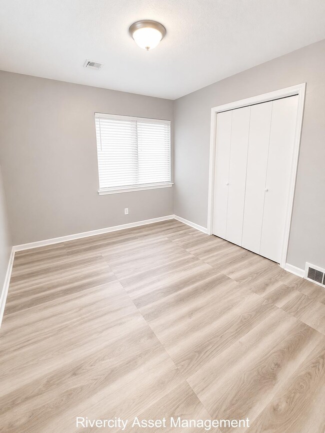 Building Photo - 4180 Kerwin Dr