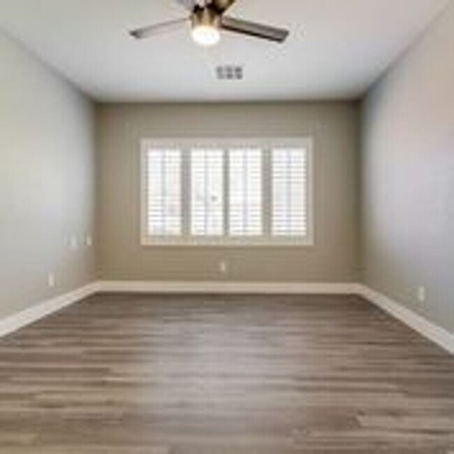 Building Photo - Welcome Home! Beautiful One Story Home in Aliante