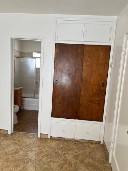 Building Photo - 9829 San Gabriel Ave