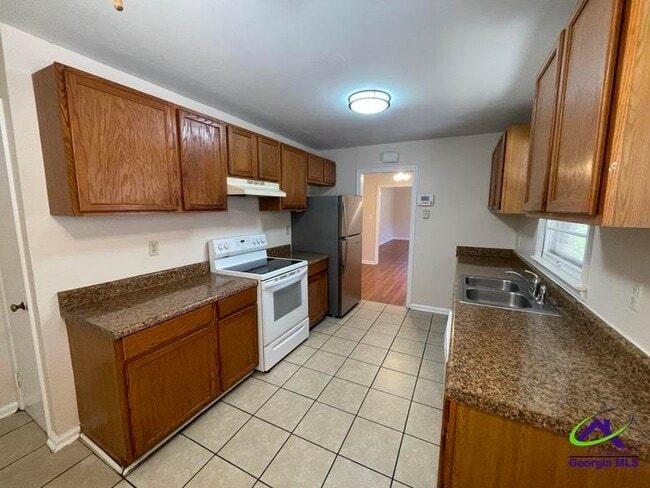 Building Photo - 107 Springdale Dr