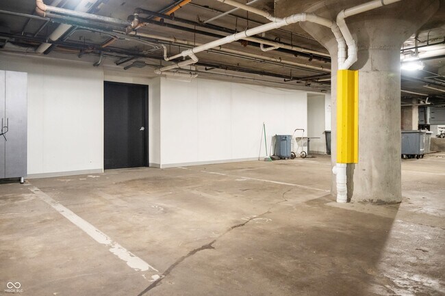Building Photo - 225 N New Jersey St