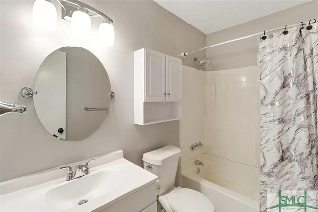 Building Photo - 302 Larbre Rd