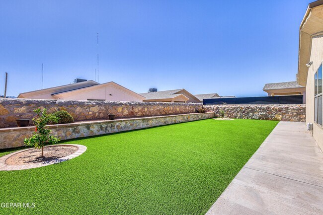 Building Photo - 12441 Polo Norte Dr