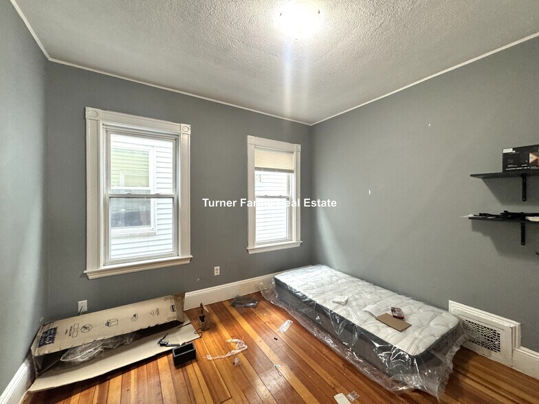 Building Photo - 23 Granite St