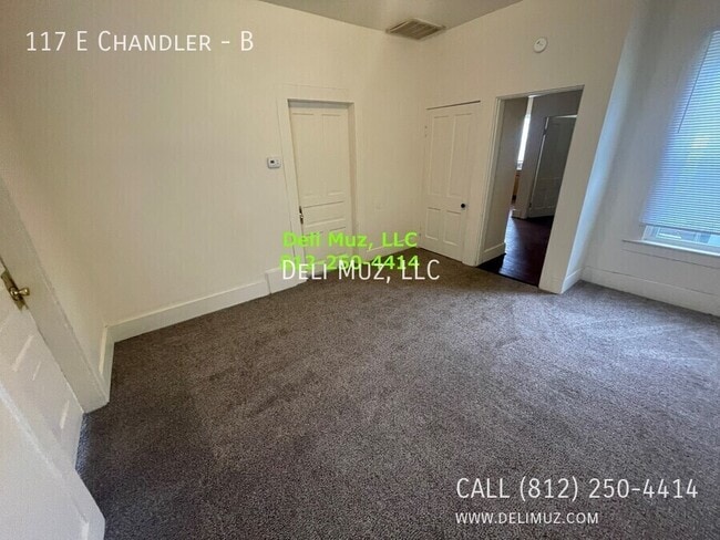 Building Photo - 117 E Chandler Ave