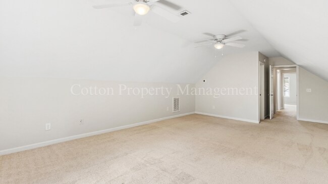 Building Photo - 1010 Winterberry Cir