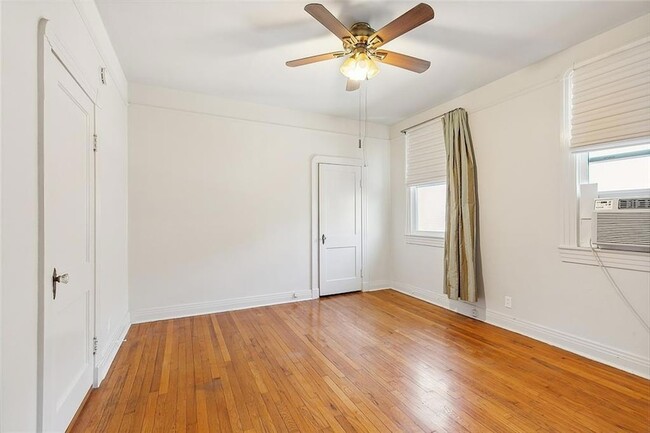 Building Photo - 918 N Hennessey St