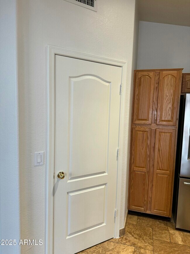 Building Photo - 11448 E Petra Ave