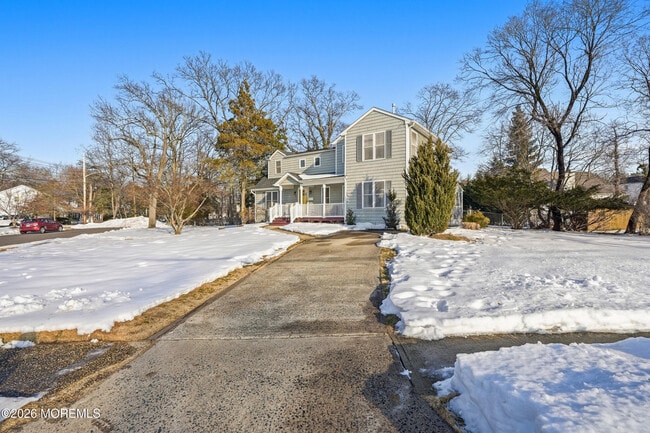 Building Photo - 19 Carole Dr