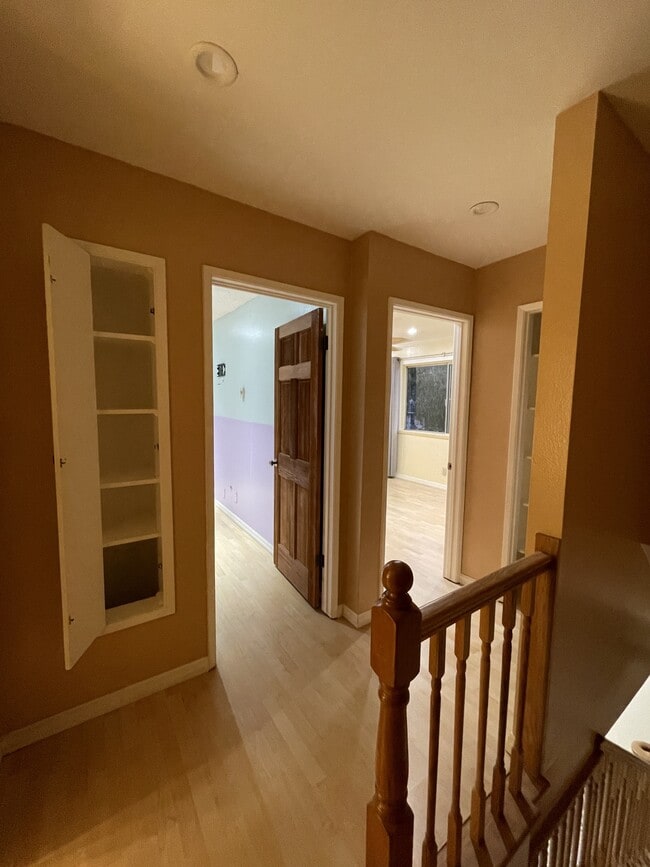 Building Photo - 2607 Spinnaker Ave