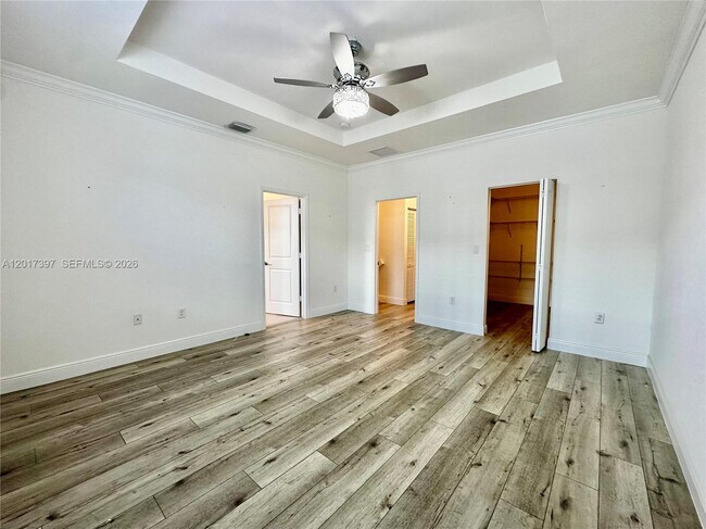 Building Photo - 2685 SE 13th Ct