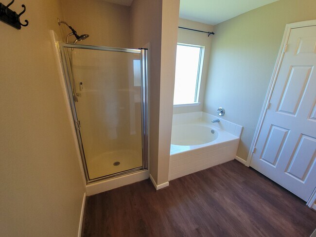 Building Photo - 3408 Wheatstalk Ln