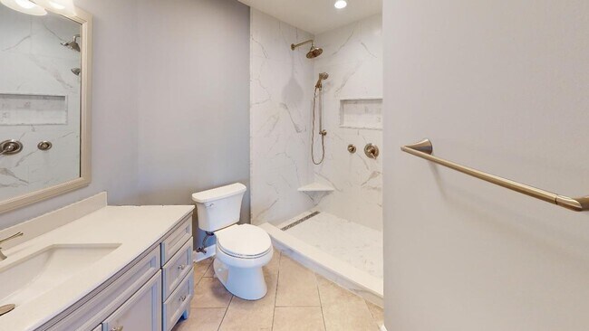 Building Photo - 1105 Torrence Cir