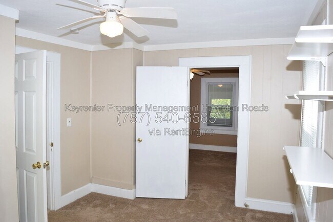 Building Photo - 857 W 41st St