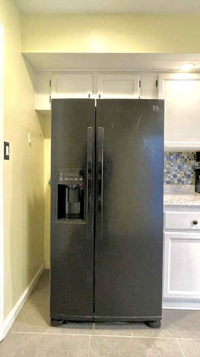 Building Photo - 1014 Scarlet Oak Ct S