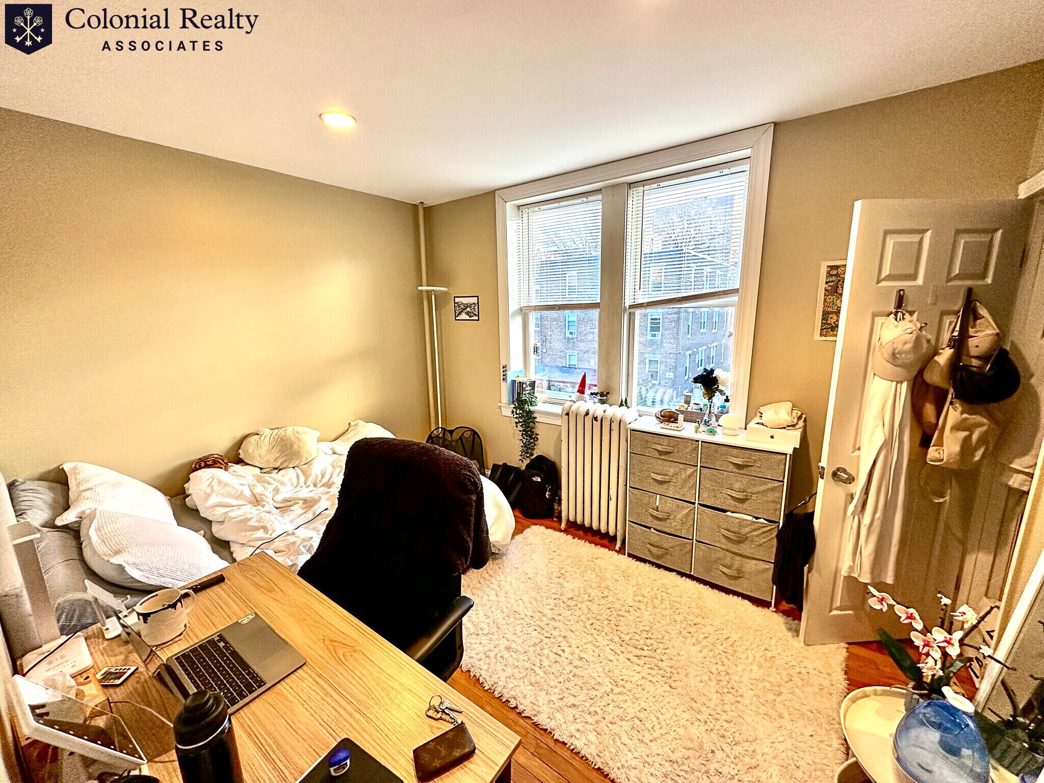 Building Photo - 76 Egmont St