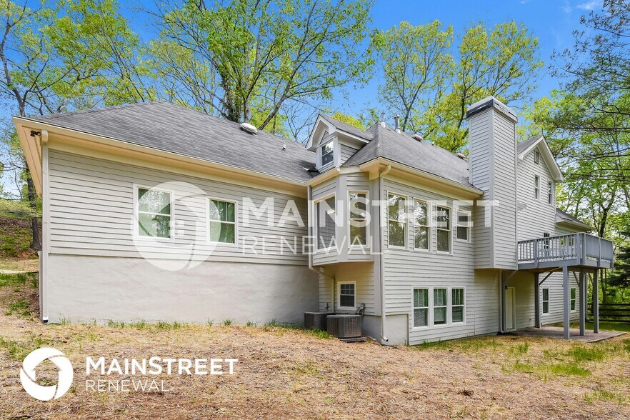 Building Photo - 3041 Jan Dr