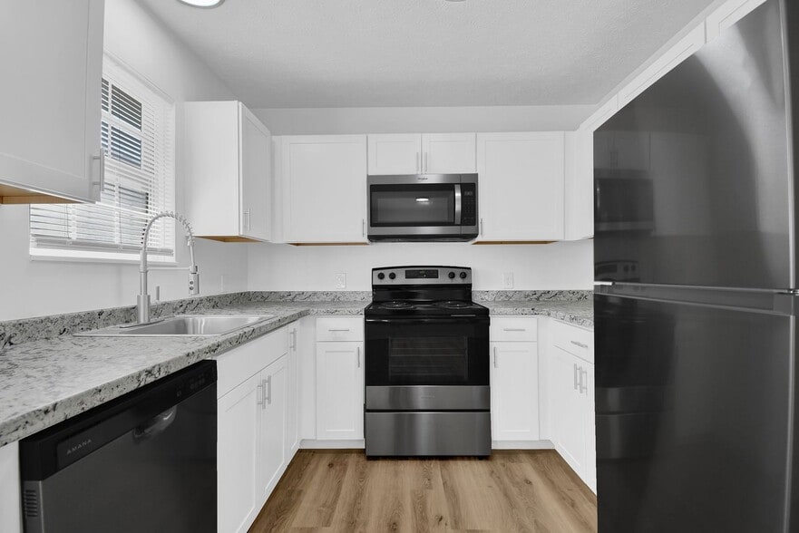 Interior Photo - Cherry Bottom Townhomes