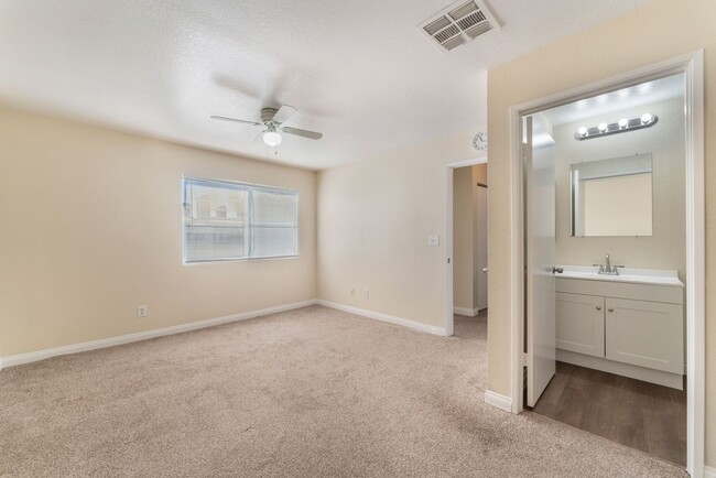 Building Photo - Welcome to this Newly Remodeled 2-bedroom,...