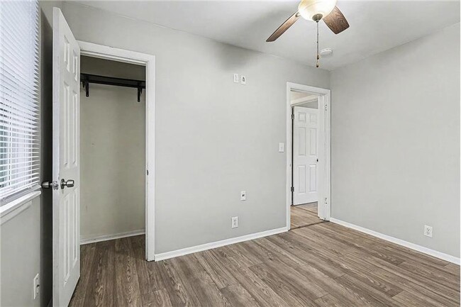 Building Photo - 5807 Averill Ave SW