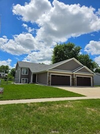 Building Photo - 2721 Kellogg Ave