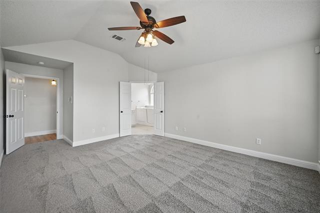 Building Photo - 6720 Day Dr