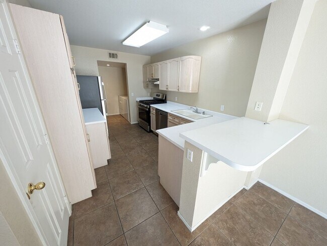 Building Photo - 8408 Stoney Bluff Ave