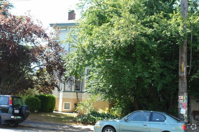Building Photo - 2314 Dwight Way