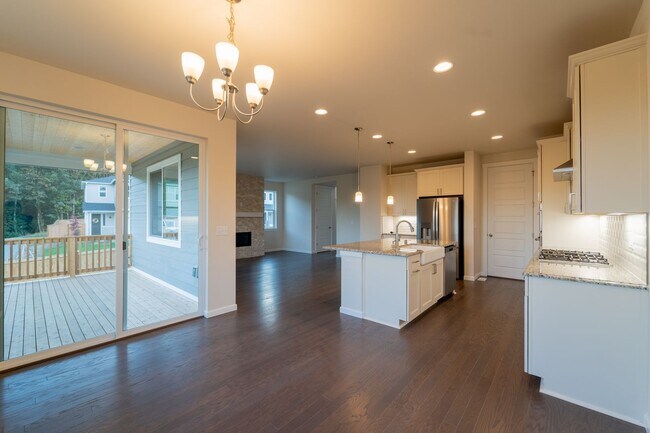 Building Photo - 4 Bed/3.5 Bath in Gig Harbor WA