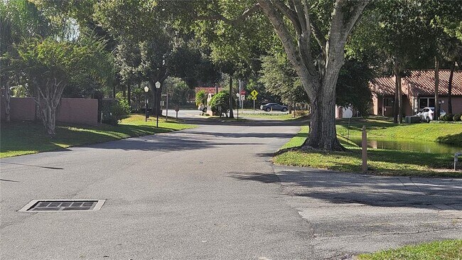 Building Photo - 616 Montego Bay Ct