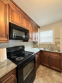 Building Photo - 1420 N Harlem Ave