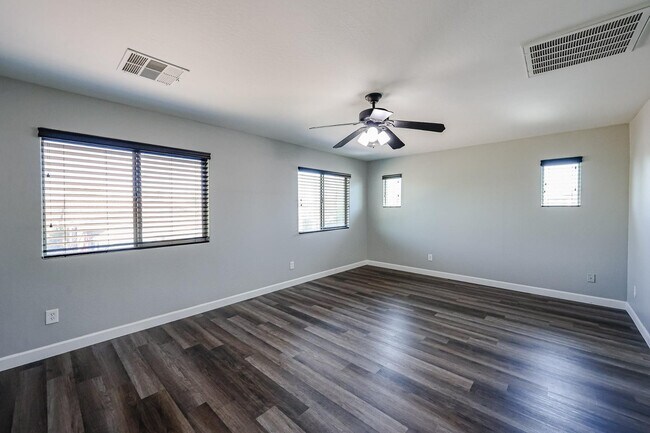 Building Photo - 16982 W Rio Vista Ln