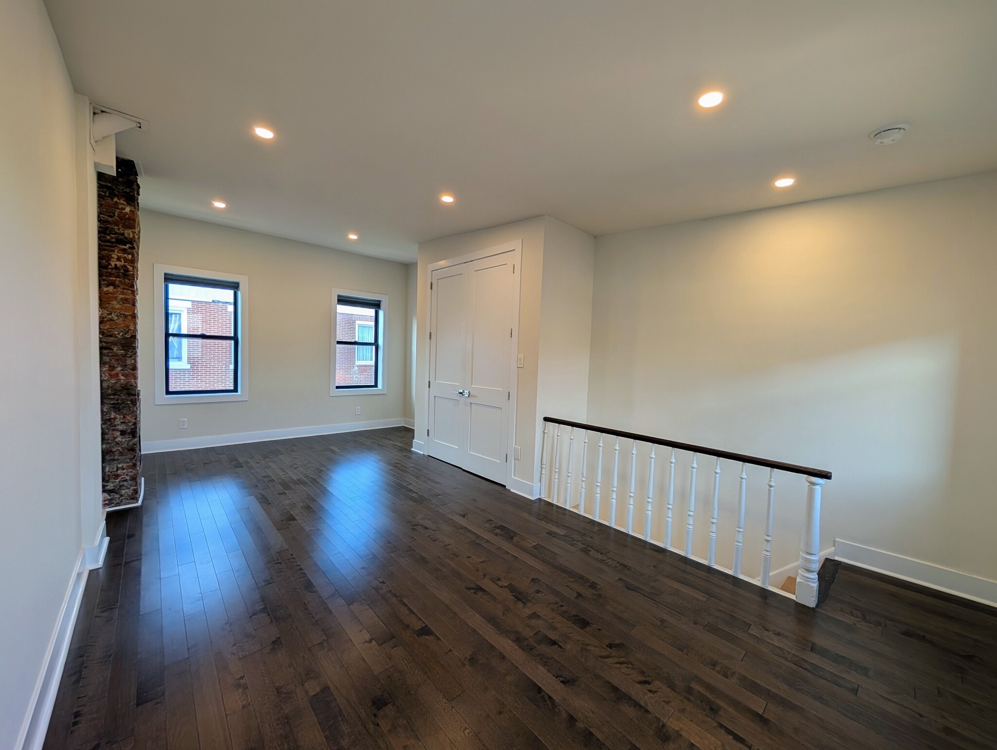 Building Photo - 1118 Titan St