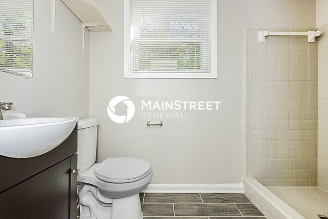 Building Photo - 4 Bedroom Pet-Friendly Home in RIVERDALE, GA with Main Street Renewal