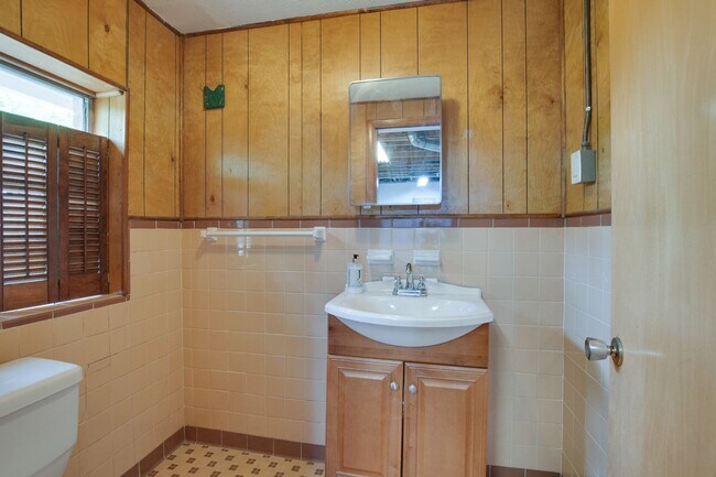 Building Photo - 3902 McCally Pl