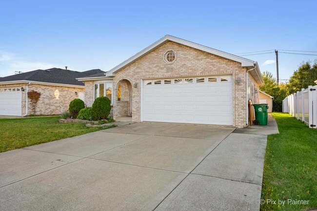 Building Photo - 8508 S Oketo Ave