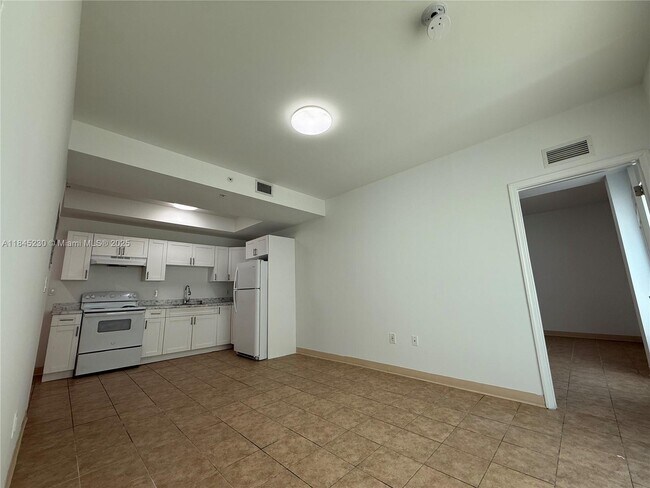 Building Photo - 5978 SW 64th St