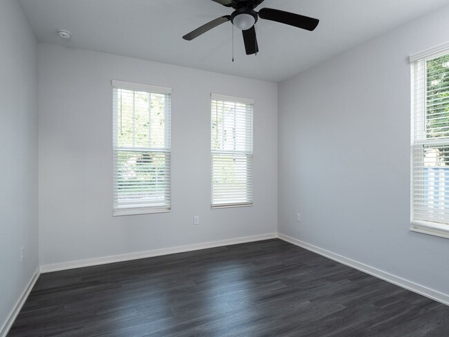 Building Photo - Porter's Parkside - Brand New 5 Bedroom, 5...