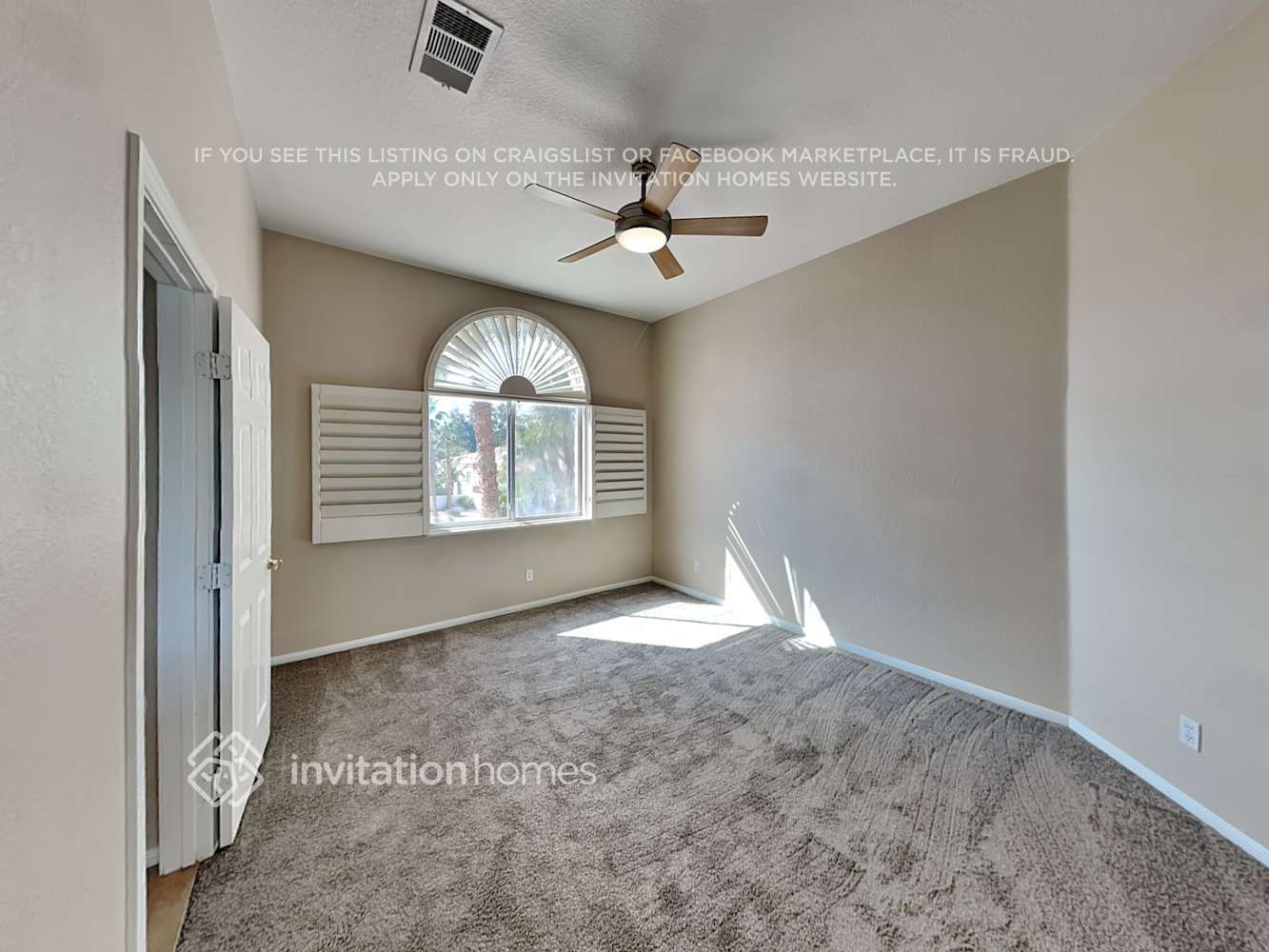 Building Photo - 228 Windsong Dr