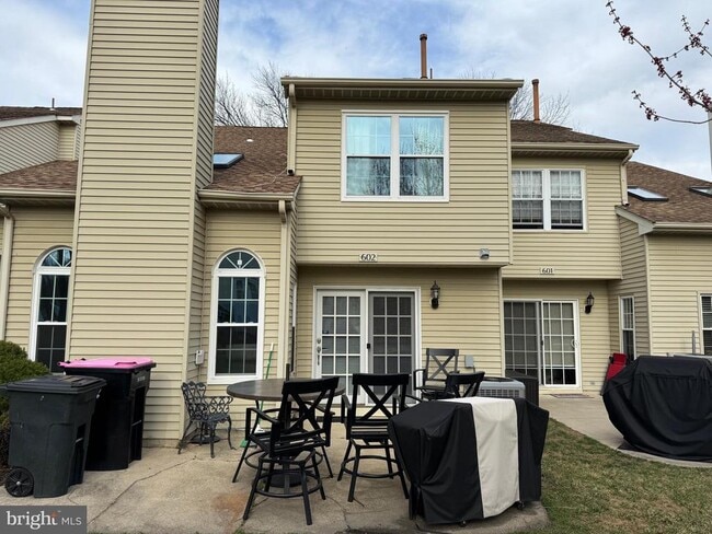 Building Photo - 602 Masters Dr