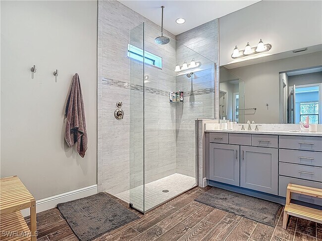 Building Photo - 4524 Tamarind Way