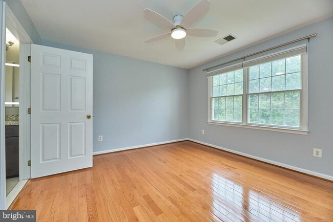 Building Photo - 2859 Cherry Branch Ln