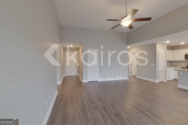 Building Photo - 300 Hemlock Ct