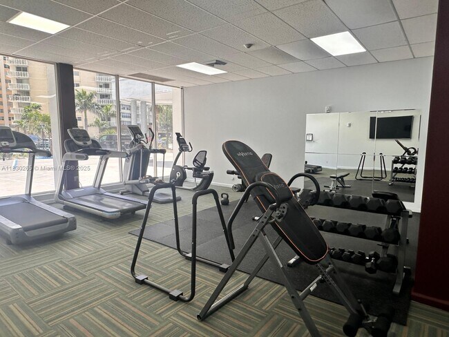 Building Photo - 1801 S Ocean Dr