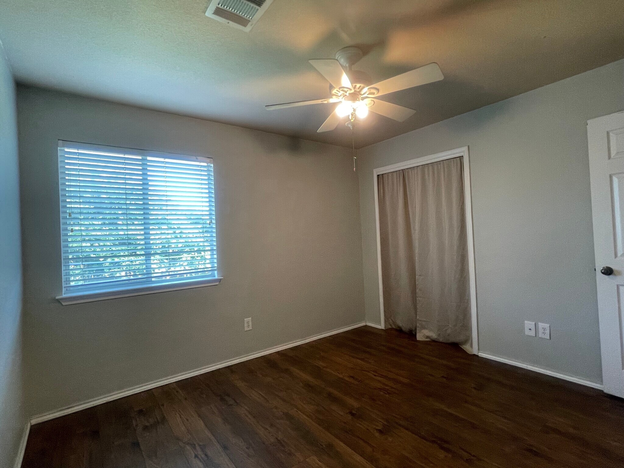 Building Photo - 411 Marquitos Drive