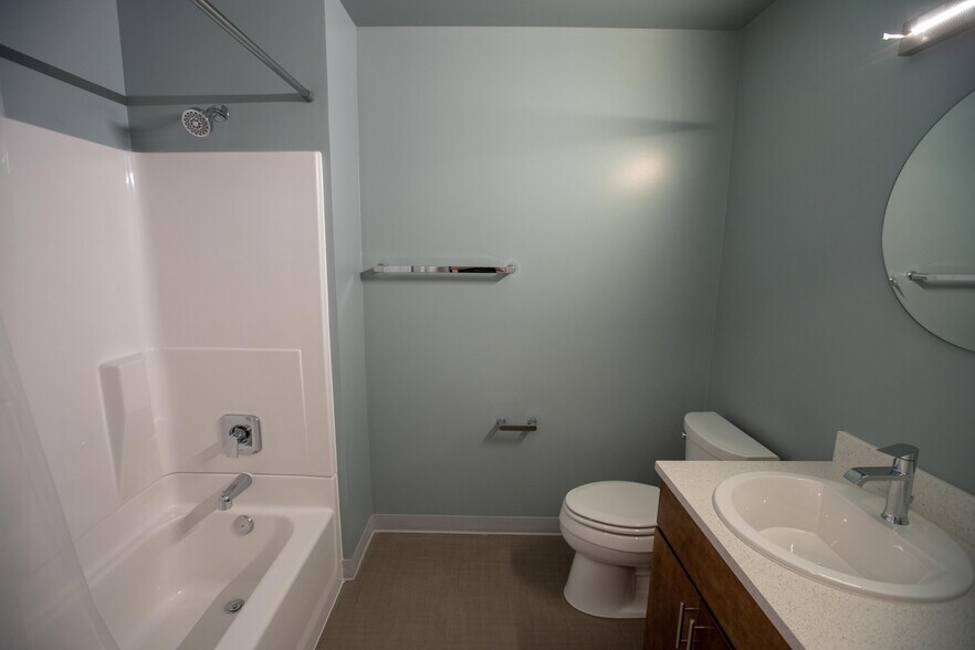 Building Photo - 303 Edmonds St
