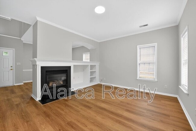 Building Photo - 9205 Mitchell Glen Dr