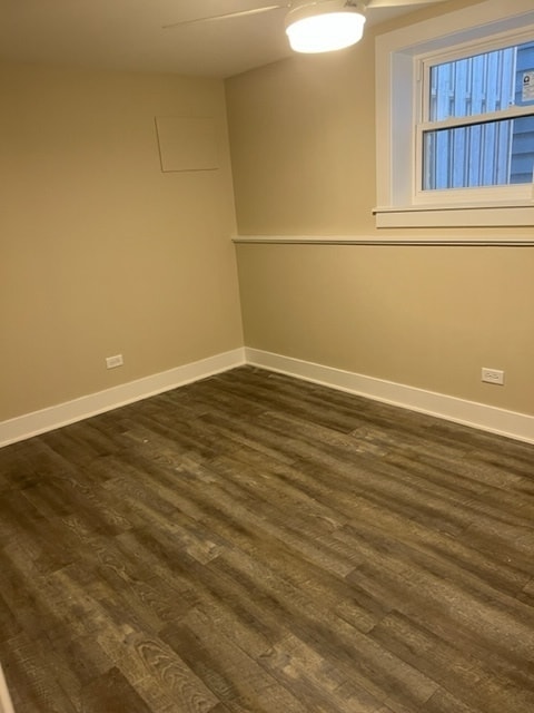 Building Photo - 3348 W Warner Ave